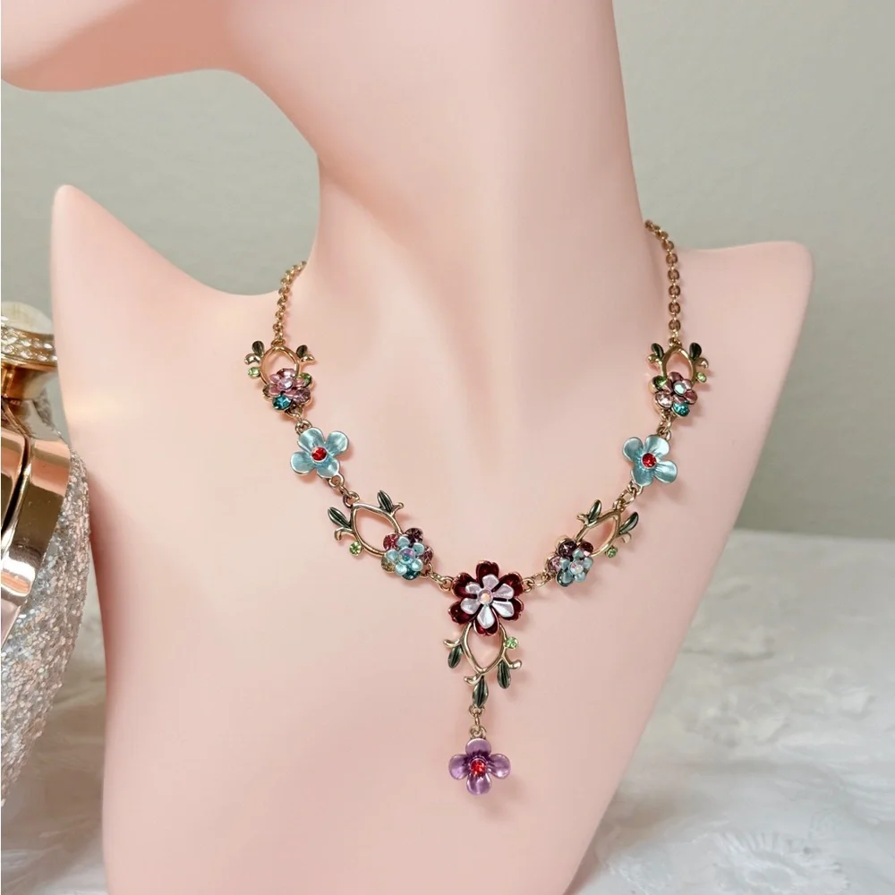 Floral Multicolor Necklace - Picture 6 of 6